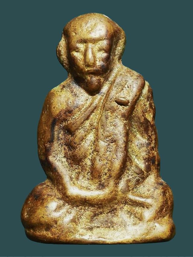 พระรูปหล่อรุ่นแรก หลวงพ่อยอด วัดหนองปลาหมอ จ.สระบุรี ปี 2487...เก่าๆ 2