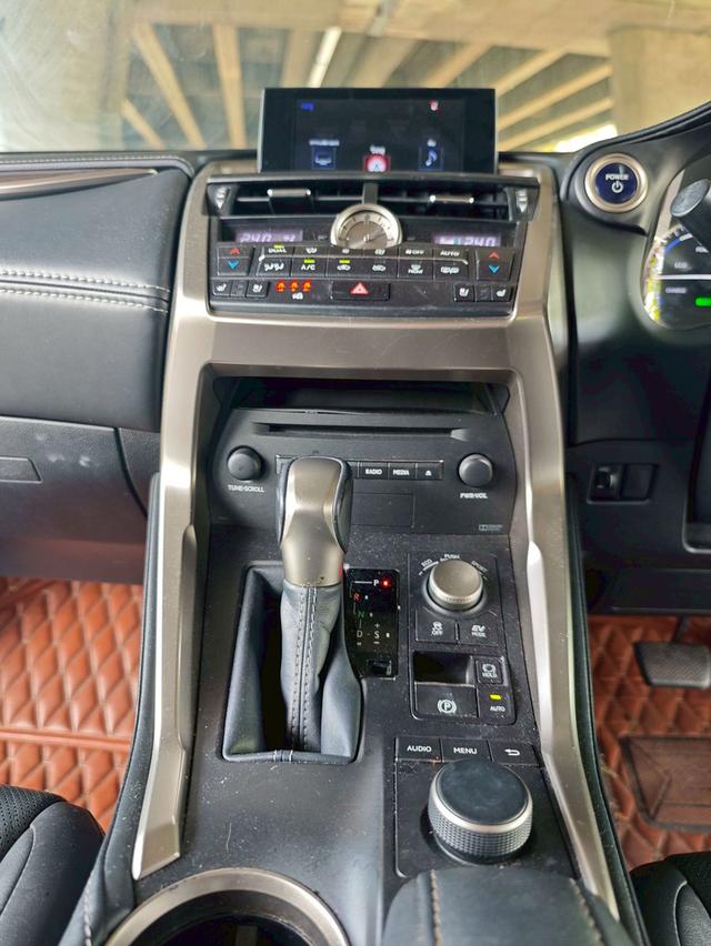 🚗 2015 LEXUS NX300h Grand Luxury AT รูปที่ 13