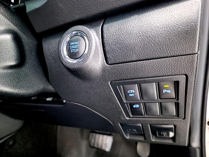 FORTUNER LEGENDER 2.4 V 4WD ปี 2021 ✅ ฟรีค่าจัด-ค่าโอน ✅ ฟรีประกันภัย ✅ ฟรี พรบ 17