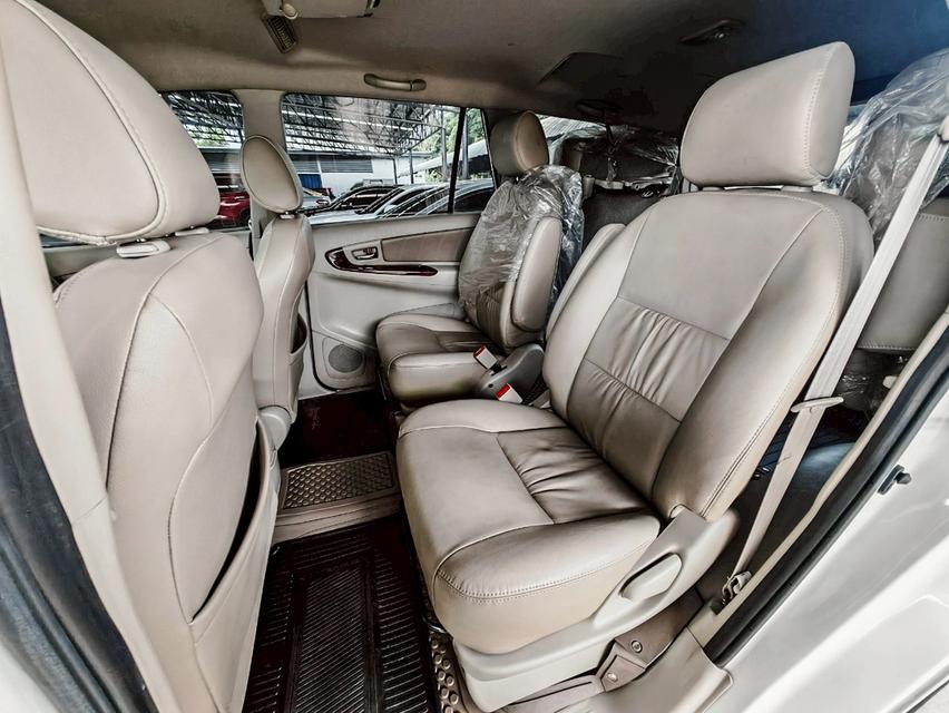2013 TOYOTA INNOVA  2.0V 10
