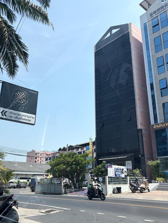ให้เช่าอาคารสำนักงาน ทำเลศรีนครินทร์ 40 (ตรงข้าม Seacon Square /Paradise park / BTS สวนหลวง ร.9) 9