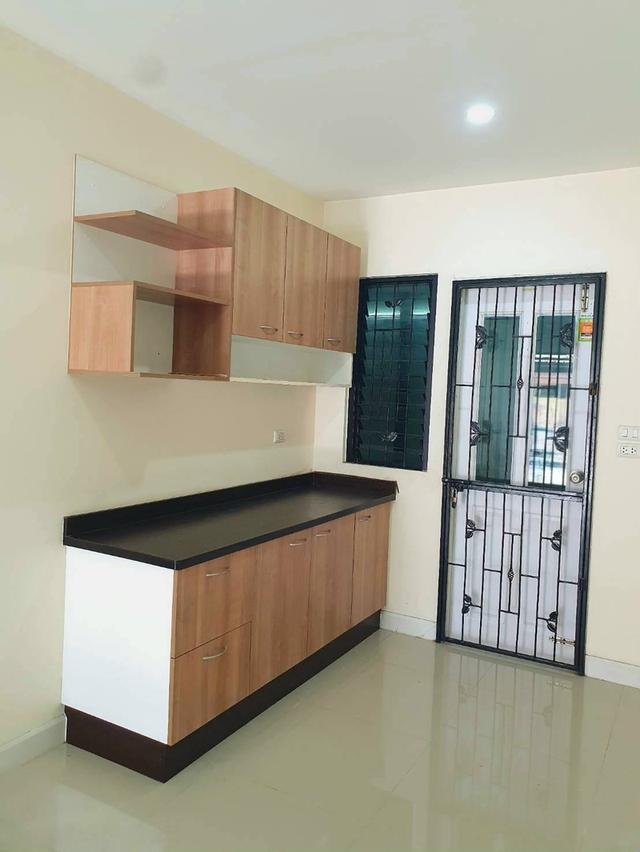 ขาย townhome 2 ชั้น มบ.กานดาเพลส แวดล้อมสิ่งอำนวยความสะดวกครบครัน 6