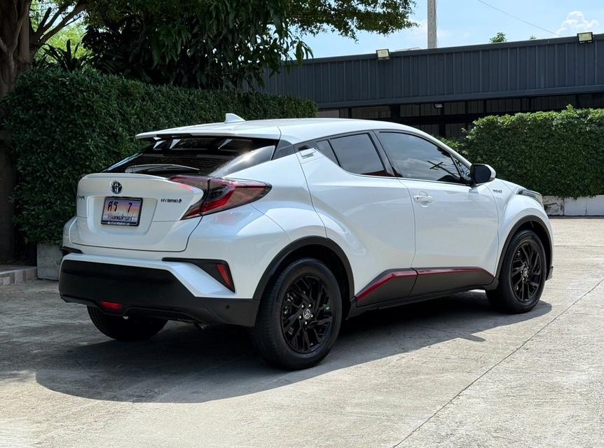 2019 TOYOTA CHR HV MID รถมือเดียว สภาพป้ายแดง เลขไมล์ 58,000 กม รถเข้าศูนย์ทุกระยะ ไม่เคยมีอุบัติเหตุครับ 3