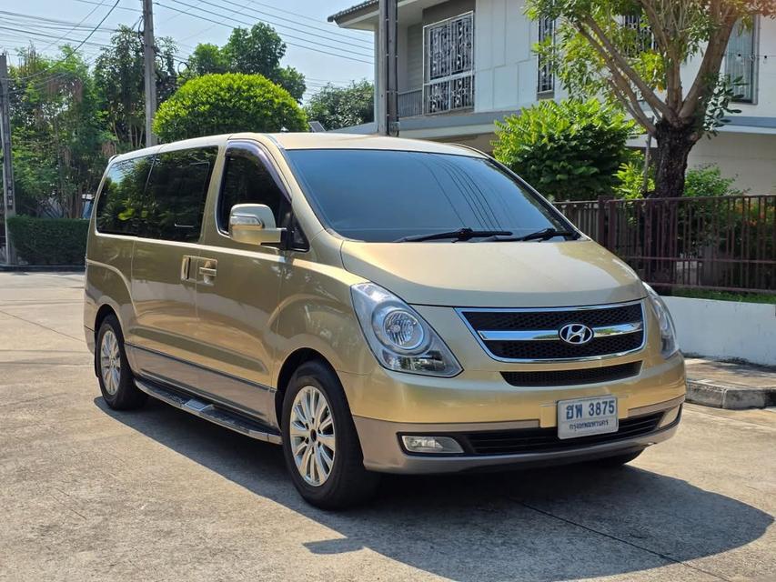 #Hyundai #H1 2.5 Exclusive ปี2010 สีน้ำตาล เครื่องยนต์ ดีเซล สนใจเข้ามาดูรถได้เลยครับ  325,000.- (ขายเงินสดเท่านั้น) #ราคานี้ถูกกว
