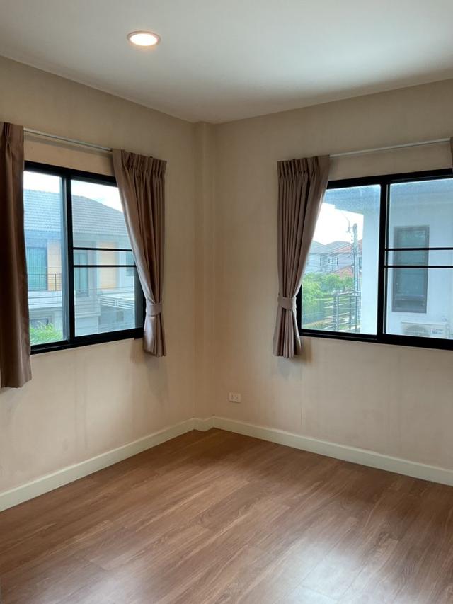 ขายบ้านเดี่ยว Life Bangkok Boulevard รามอินทรา 65 พร้อมเข้าอยู่ ทำเลดี ใกล้รถไฟฟ้าสายสีชมพู ราคา 6.59 ล้าน  9