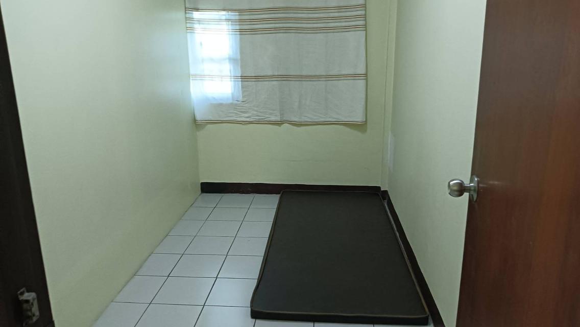 บ้านทาวน์เฮาส์ 2 ชั้น (หลังริม) 11
