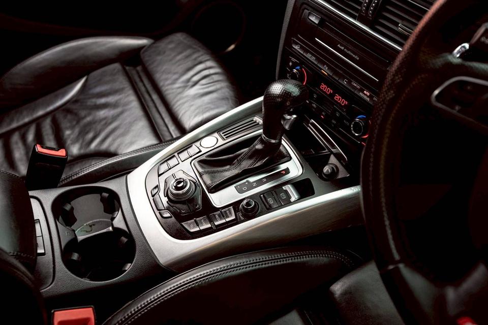 AUDI Q5 2.0T FSI Quattro Top ซันรูฟ 2010 พร้อมของแต่งหลักแสน คุ้มมากๆ 10