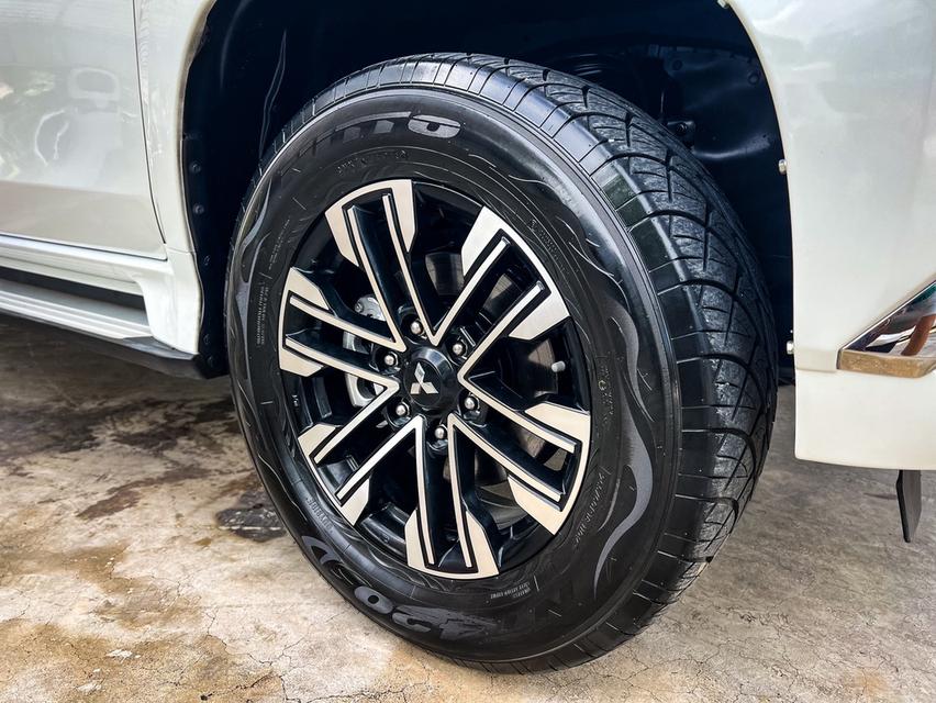 ขาย Mitsubishi Pajero 2.4GT ปี16 17
