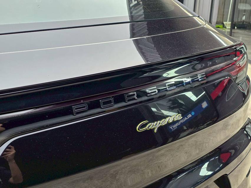 Porsche Cayenne coupe 9