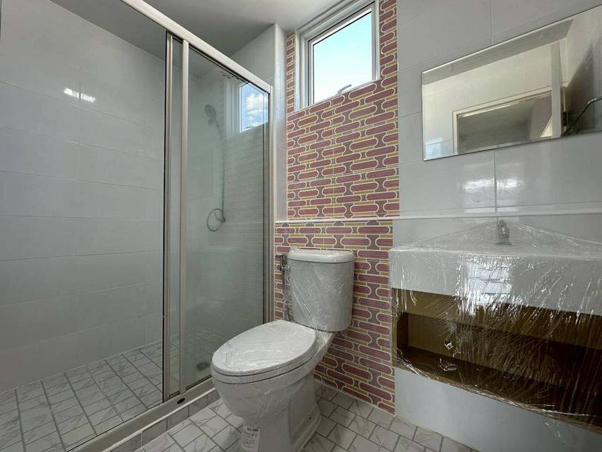 หมู่บ้านเดอะคัลเลอร์ส รังสิต-คลอง 4 ถนนรังสิต – นครนายก ต.ลาดสวาย อ.ลำลูกกา จ.ปทุมธานี 19