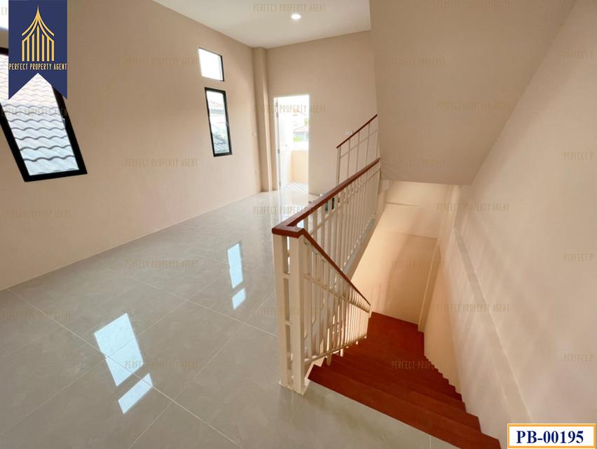 ขายอาคารพาณิชย์ สร้างใหม่ พร้อมอยู่ ค้าขายได้ ทรัพย์บุญชัย ศรีนครินทร์ ใกล้รถไฟฟ้า 11