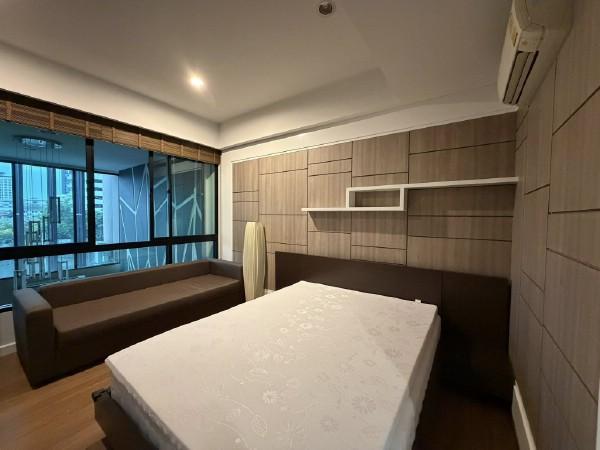 ขายหรือให้เช่าทาวน์โฮมโครงการเบล็สทาวน์ สุขุมวิท 50 ขนาด 240 ตรม. ขนาด 3 ห้องนอน 2