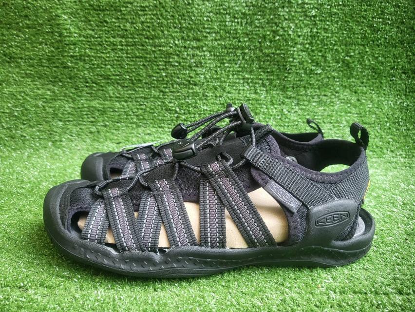 KEEN size 37eur 23.5cm