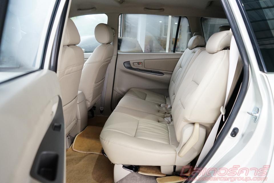 2012 TOYOTA INNOVA 2.0 G OPTION 11