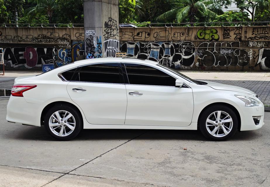 NISSAN TEANA 2.5 XV Navi Sunroof ปี 2015 3