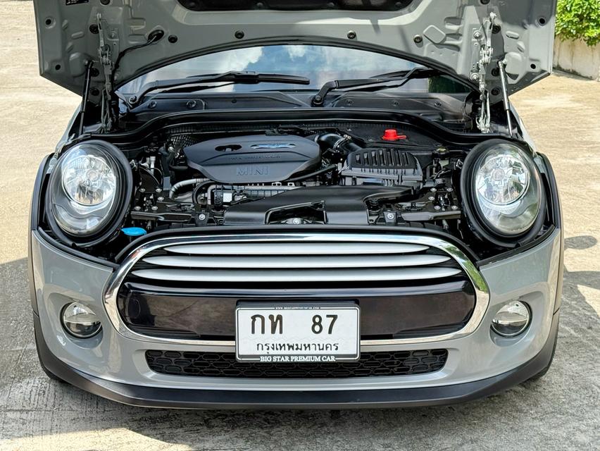 2017 MINI COOPER 5 DOOR HATCH รถมือเดียวออกป้ายแดง รถวิ่งน้อย เข้าศูนย์ตรงระยะ รถไม่เคยมีอุบัติเหตุครับ 15