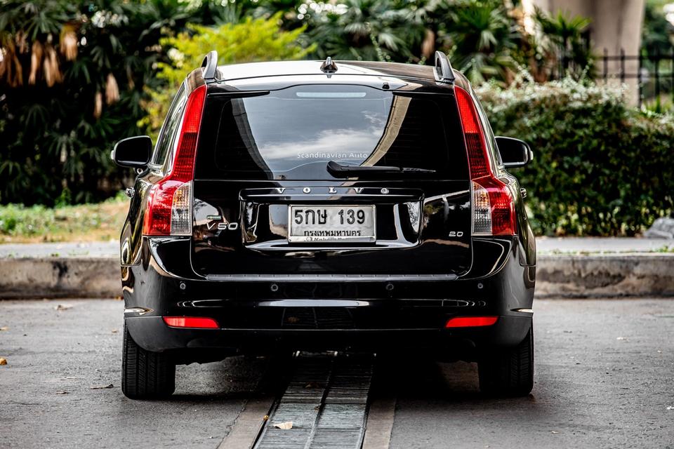 Volvo V50 2.0 AT ปี 2010 สีดำ สวยสภาพดี 7