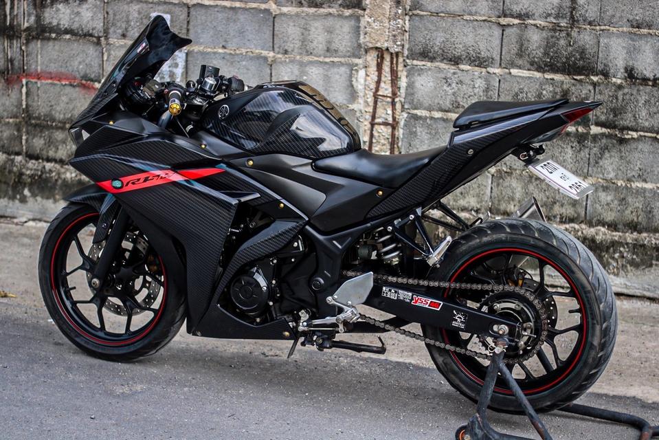 Yamaha R3 6
