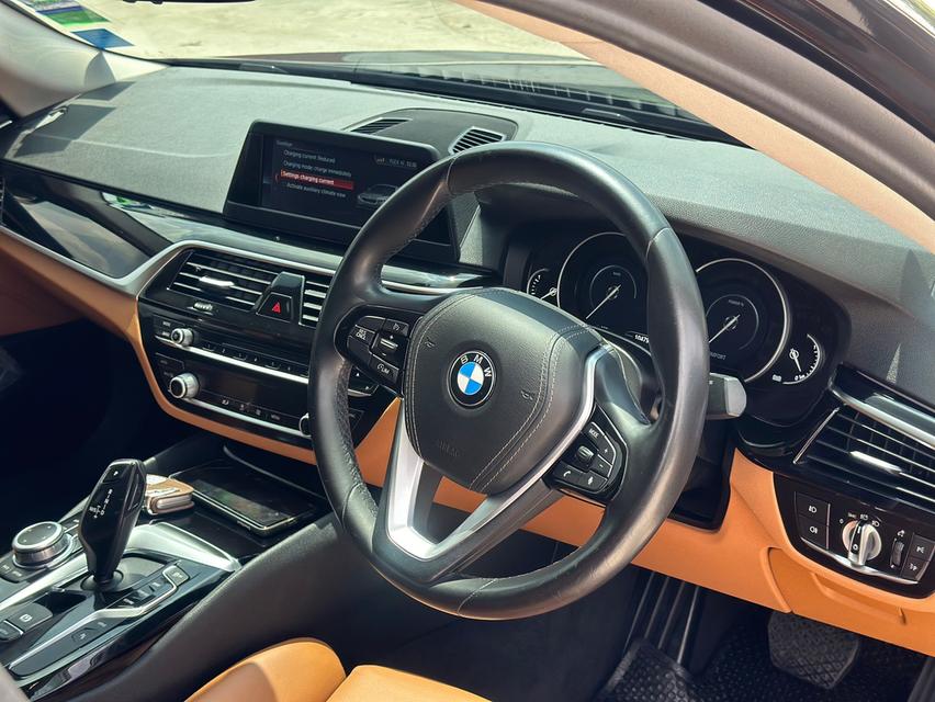 รหัสรถ PAT965 BMW 530e Elite (G30) สีดำ ปี2019 6