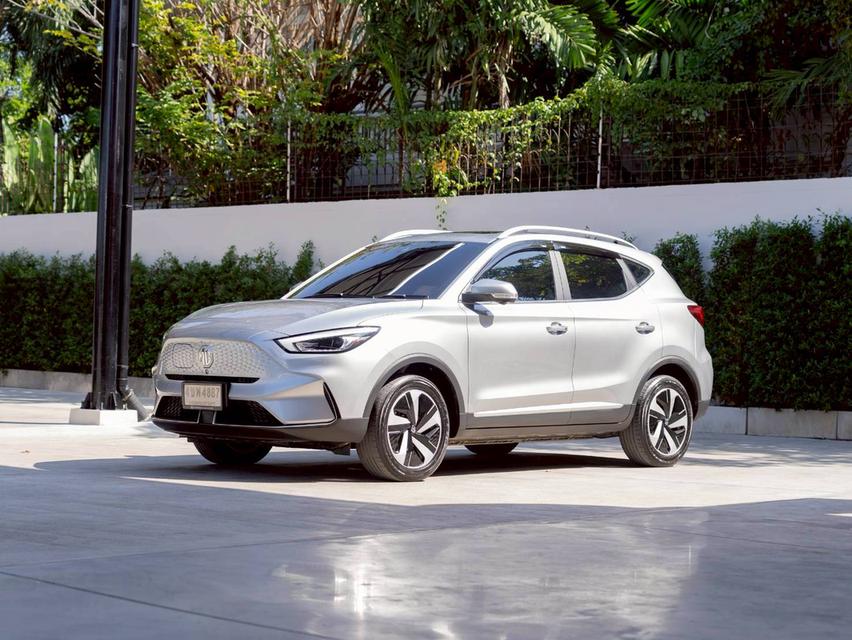 MG ZS EV X SUNROOF ปี 2023 เจ้าของเดียว กุญแจ 2 ดอกครบ ไม่มีอุบัติเหตุ