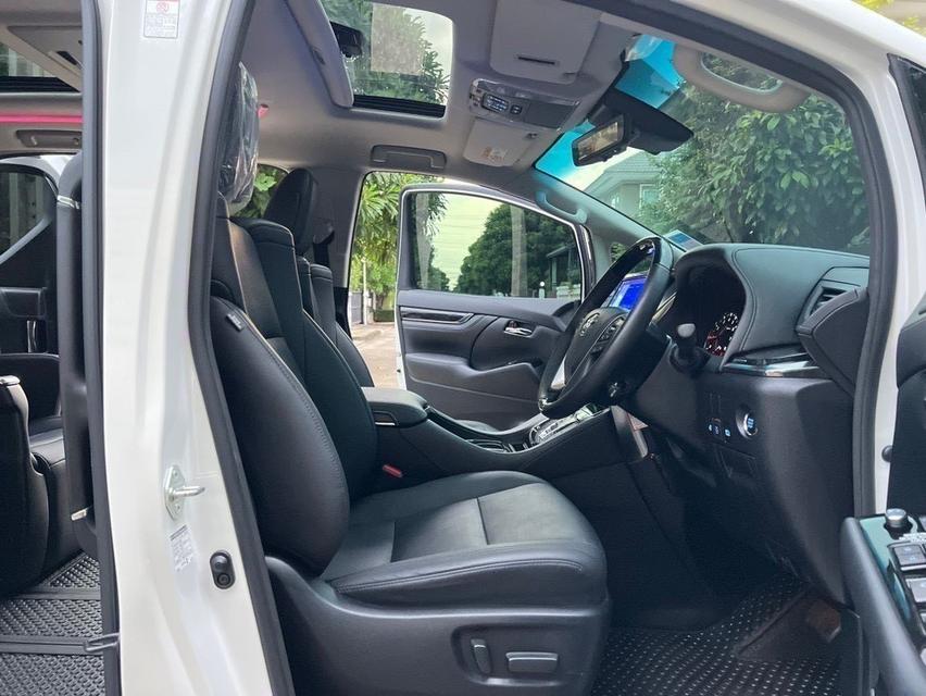 Toyota ALPHARD 2.5 SC PACKAGE  ปี 2020 สีขาวมุข เครื่องเบนซินล้วน  ชุดแต่ง Modellista 13