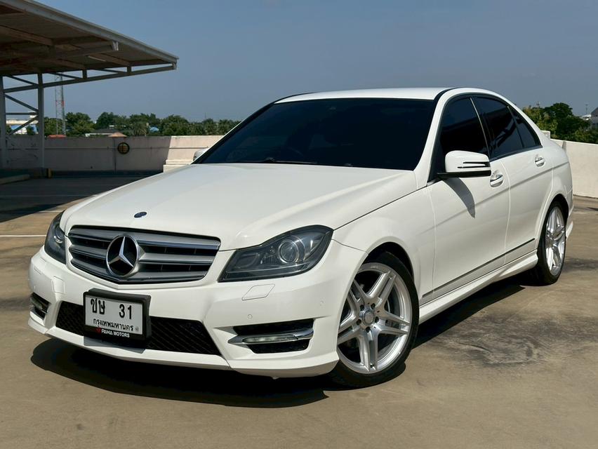 Mercedes-Benz C250 CGI 1.8L BlueEFFICINEY AMG (W204) รถมือเดียวออกห้างสภาพสวยพร้อมใช้งาน