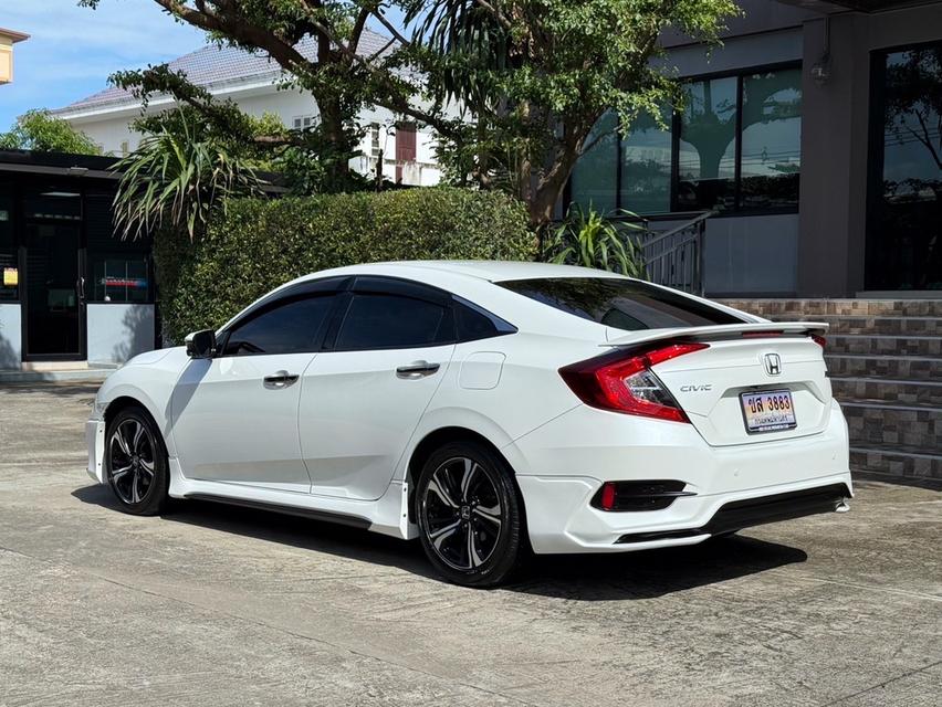 2018 HONDA CIVIC FC 1.5 TURBO RS รถมือเดียวออกป้ายแดง รถวิ่งน้อย เข้าศูนย์ทุกระยะ ไม่เคยมีอุบัติเหตุครับ 6