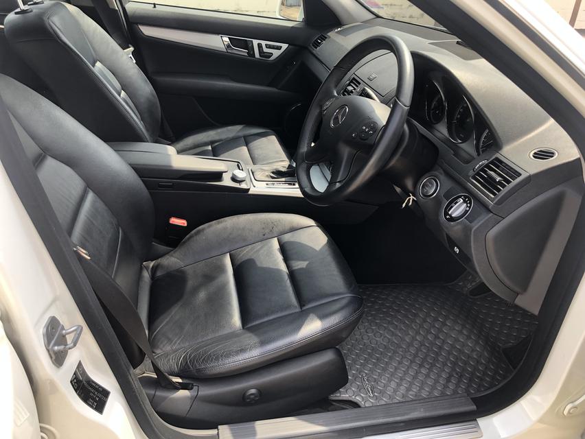 รถยนต์ Mercedes Benz c 250 รูปที่ 10