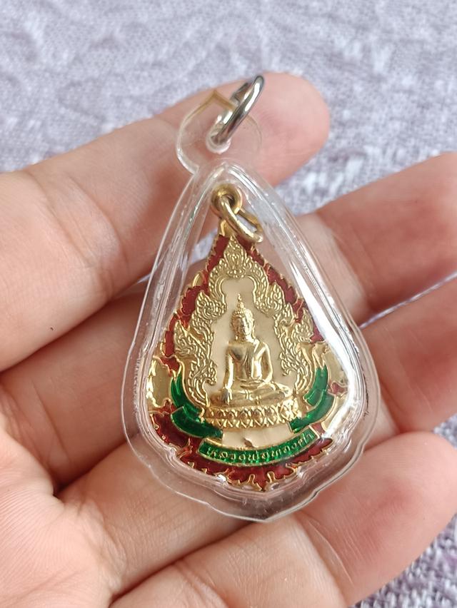 เหรียญหยดน้ำหลวงพ่อทองคำ วัดไทรใหญ่ จ.นนทบุรี ปี 2543 เนื้อกะไหล่ทองลงยา สวยมาก กรอบใส 3