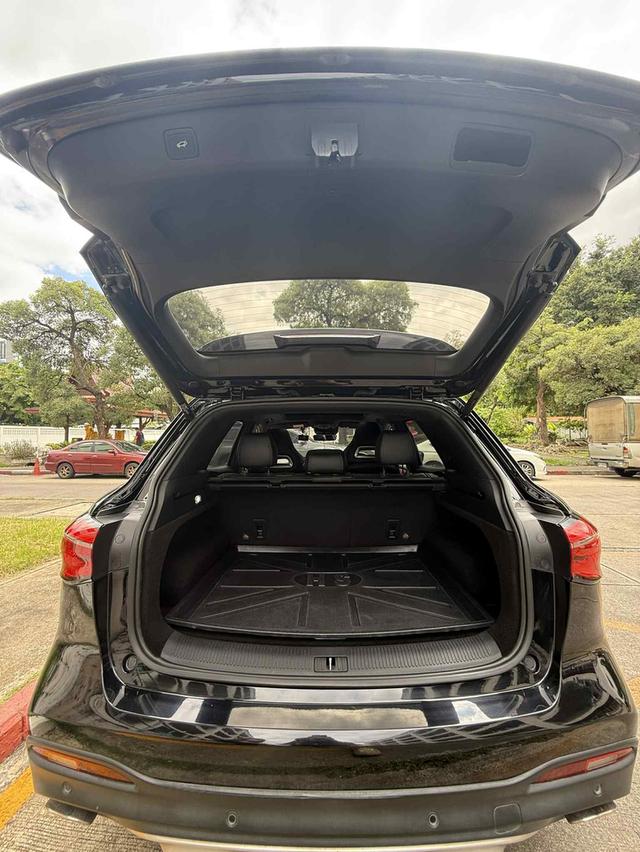 ขายดาวน์ MG HS 1.5X sunroof tops เจ้าของขายเอง รถสภาพสวยมือเดียว