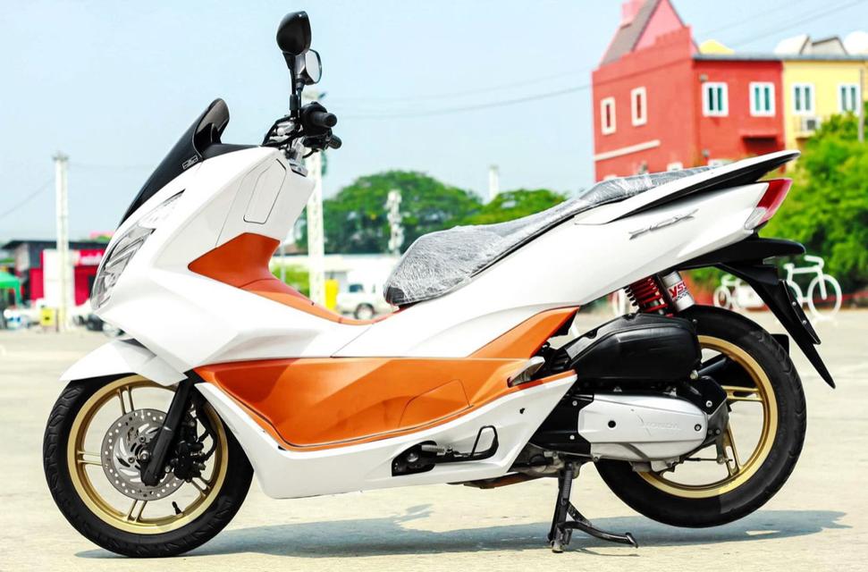 Honda PCX 150 สีขาว - ส้ม 4