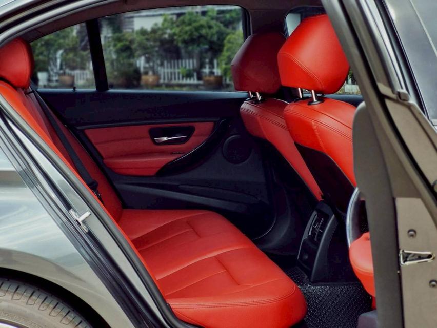 Bmw 320i Sport ( F30 ) ปี 2015 ไมล์ 132,xxx km. 10