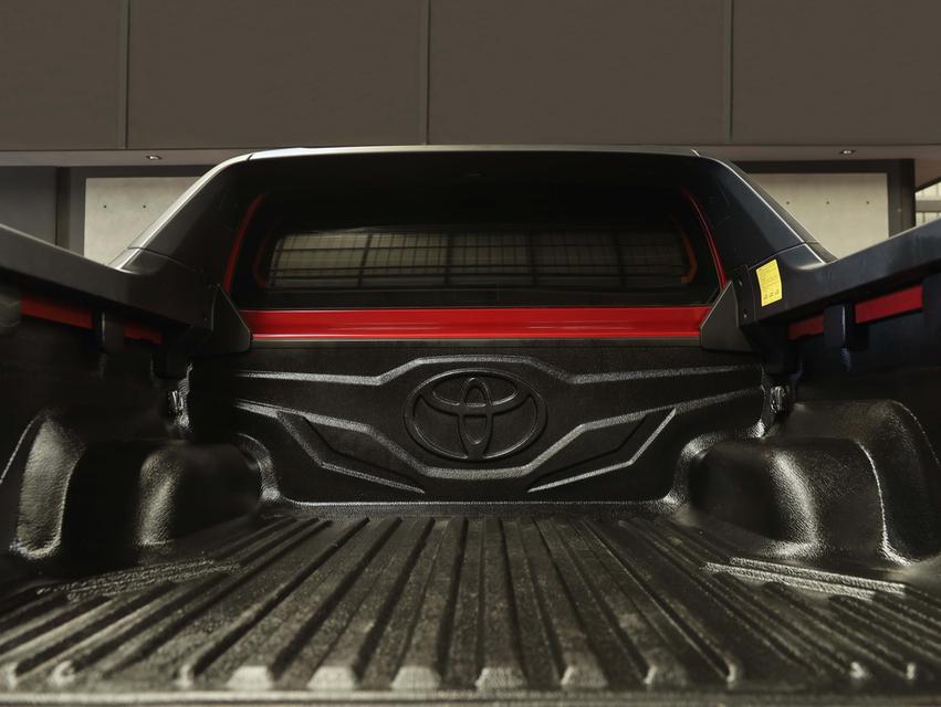 2024 Toyota HILUX REVO 2.4 Double Cab Prerunner Rocco Pickup AT รูปที่ 19