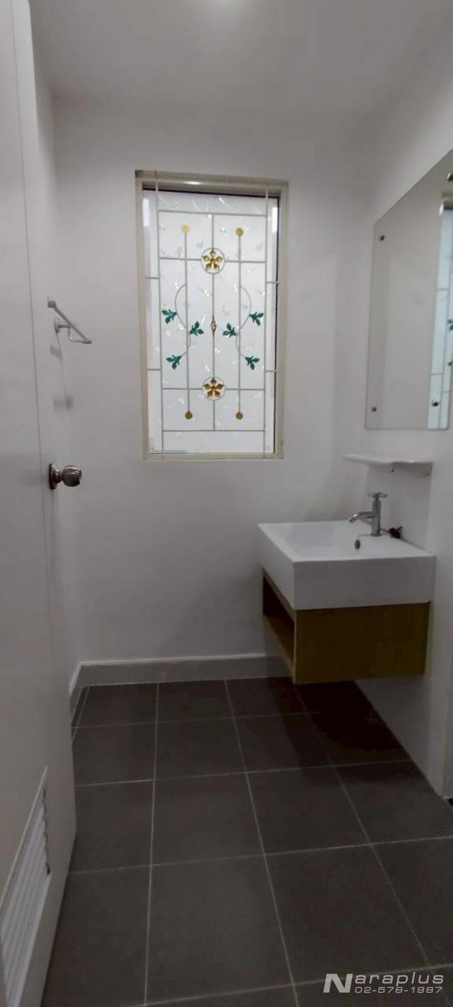 68111098 : ขายทาวน์เฮ้าส์ 2 ชั้น แนวรถไฟฟ้าสายสีแดง โครงการพฤกษาวิลล์ 40 ดอนเมือง-โลคัลโรด ถนนกำแพงเพชร 6 (โลคัลโรด) ต.หลักหก ใกล้ ม.รังสิต ปทุมธานี ร 11