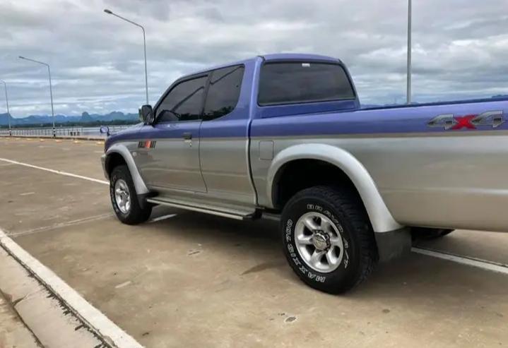 MITSUBISHI L200-STRADA สีม่วง 5