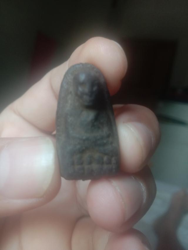 หลวงปู่ทวดเนื้อว่านปี97พิมพ์พระลอดหน้าเล็ก