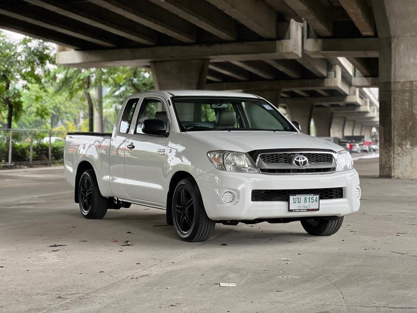 ขายรถ Toyota Vigo 2.5J Cab ปี 2008 สีขาว เกียร์ธรรมดา  1