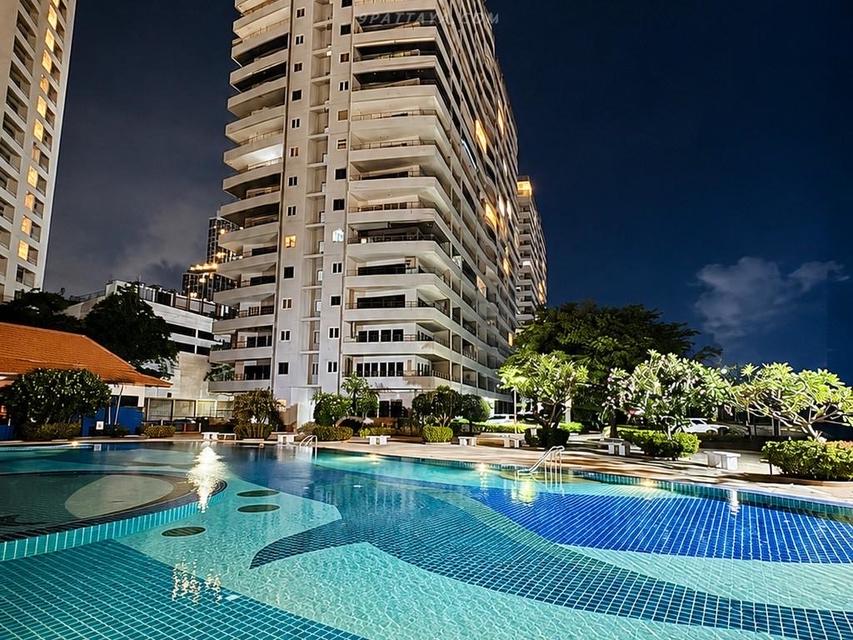For Sale — View Talay 3 Jomtien, PratumnakBeachfront condo opportunity in View Talay 3 Jomtien, Building B, located on Pratumnak Soi 6. 15