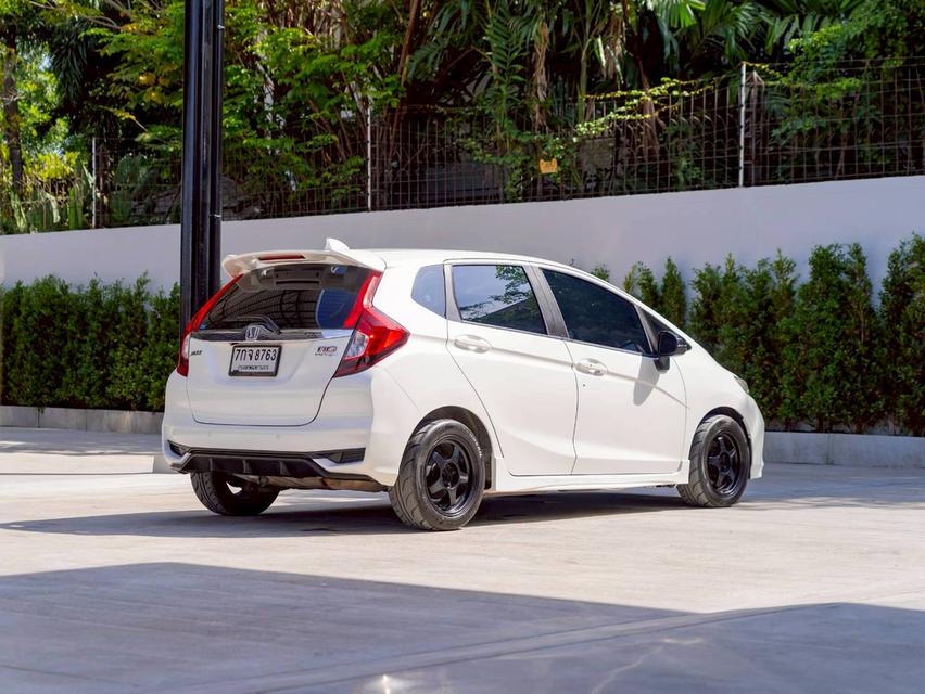 Honda jazz 1.5 RS ปีจด 2018 10