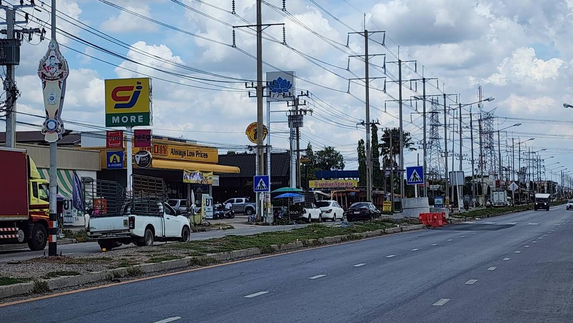 ที่ดินติดถนนใหญ่ แปลงมุม 1 ไร่ ตรงข้ามห้าง โกลบอลเฮ้าส์ ไทรน้อย  5