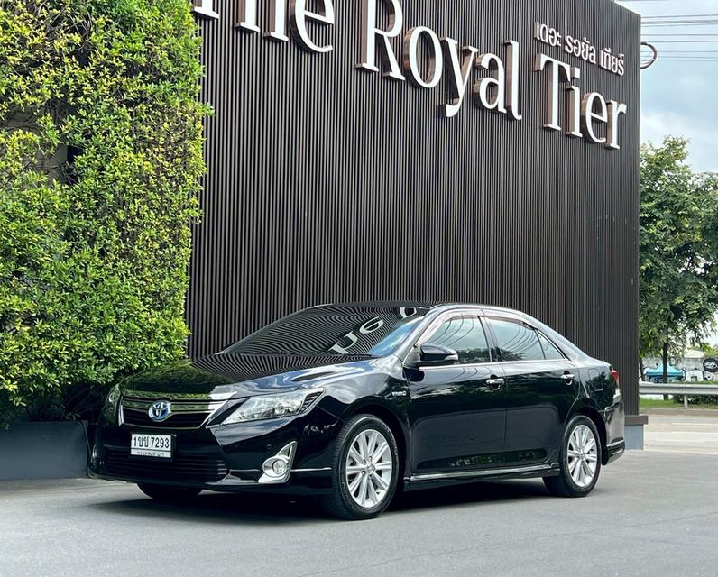 TOYOTA CAMRY 2.5 Hybrid DVD รถปี2013 จด14 สีดำ (แบตเตอรี่เปลี่ยนศูนย์มา 2 ปี)