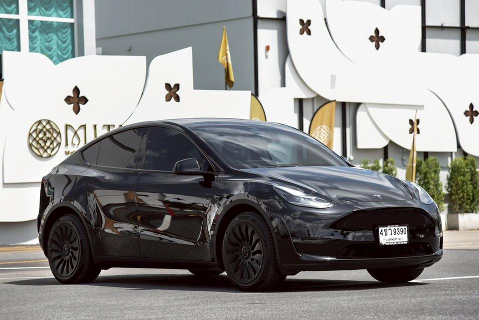 TESLA MODEL Y Long Range AWD AT 2023 ไมล์ 40,xxx km. !!! 19