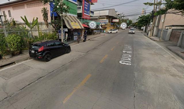 ขายด่วน พื้นที่ดิน ที่ดินถมแล้ว ซ.สวนผัก 50 0 SQ.WA 0 NGAN 1 RAI 20000000 THB ใกล้กับ ห่างถนนสวนผัก ประมาณ 600 ม. และห่า 2