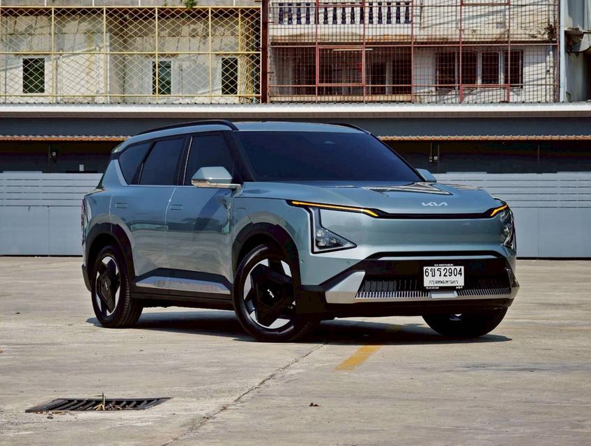 KIA EV5 AIR ปี 2025 รถใหม่สวยกริ๊บ ไมล์17,000 ประหยัดไปถึง 4แสนกว่าบาท รูปที่ 1