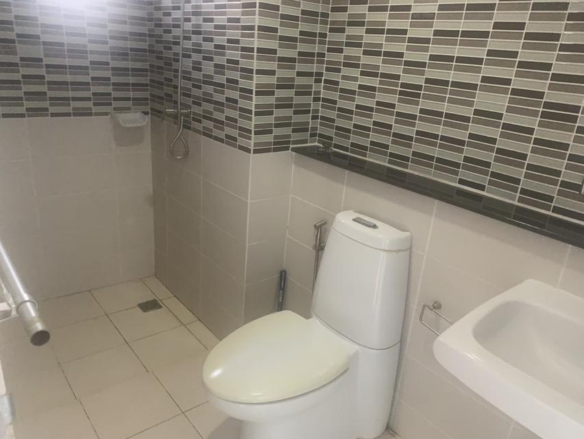 🚨 ขายด่วนมาก! ทาวน์โฮม 3 ชั้น The Exclusive พัฒนาการ 44 | 4 นอน 4 น้ำ จอด 2 คัน เพียง 5.75 ล้าน 12