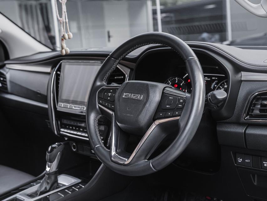 รหัสรถ 67GG5959 ISUZU ALLNEW MU-X 3.0 ELEGANT 2023 12
