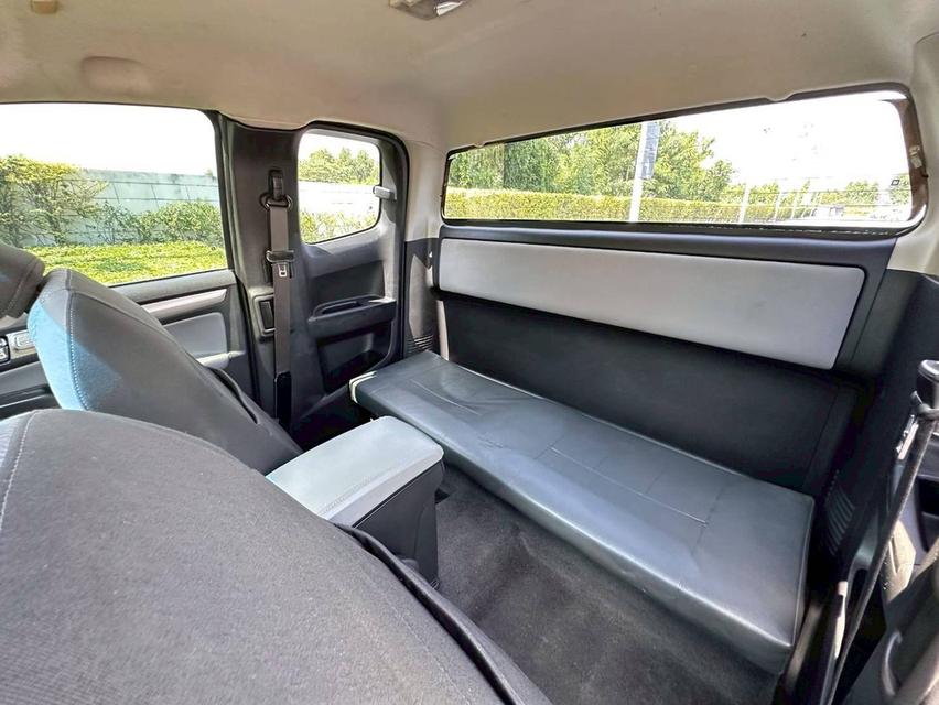 CHEVROLET COLORADO CAB 2.5 LTZ Z71 ปี 2019 เครื่องดีเซล ตัว TOP เกียร์ Auto สีดำ 10