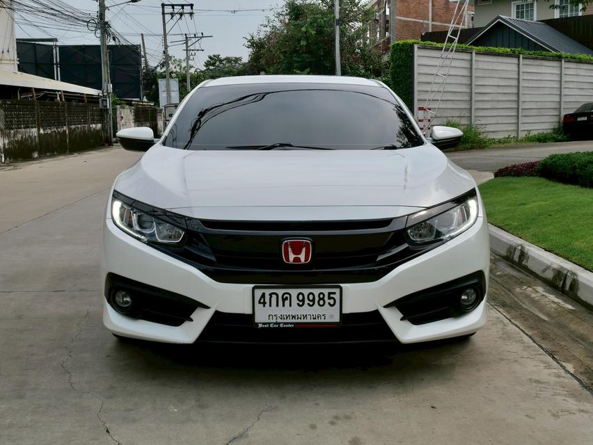 CIVIC FC 1.8 EL ปี2016 รถสวยโครงสร้างเดิม บุ๊คเซอร์วิสครบ กุญแจครบสองดอกอยู่ครบ  6