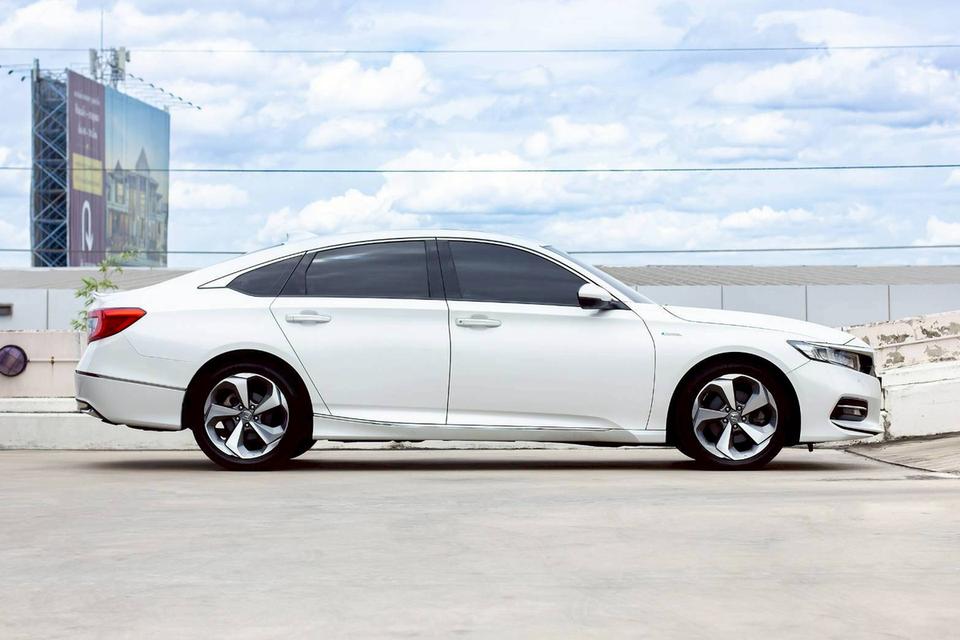 ขาย Honda Accord 2.0Hyrid Tech ปี20