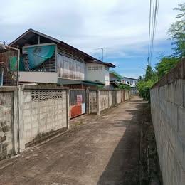 บ้านสองชั้นครึ่งตึกครึ่งไม้ เทศบาลเมืองแพร่ ถนนราษฎร์ดำเนิน ตำบลในเวียง อำเภอเมือง จังหวัดแพร่ 8